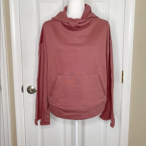 ALO Yoga Low Key Wide Sleeve Hoodie Rosewood - Picture 2 of 7